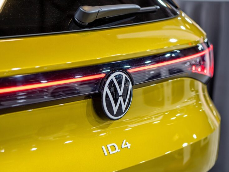 Volkswagen brand vehicle sales down 8.1% in 2021